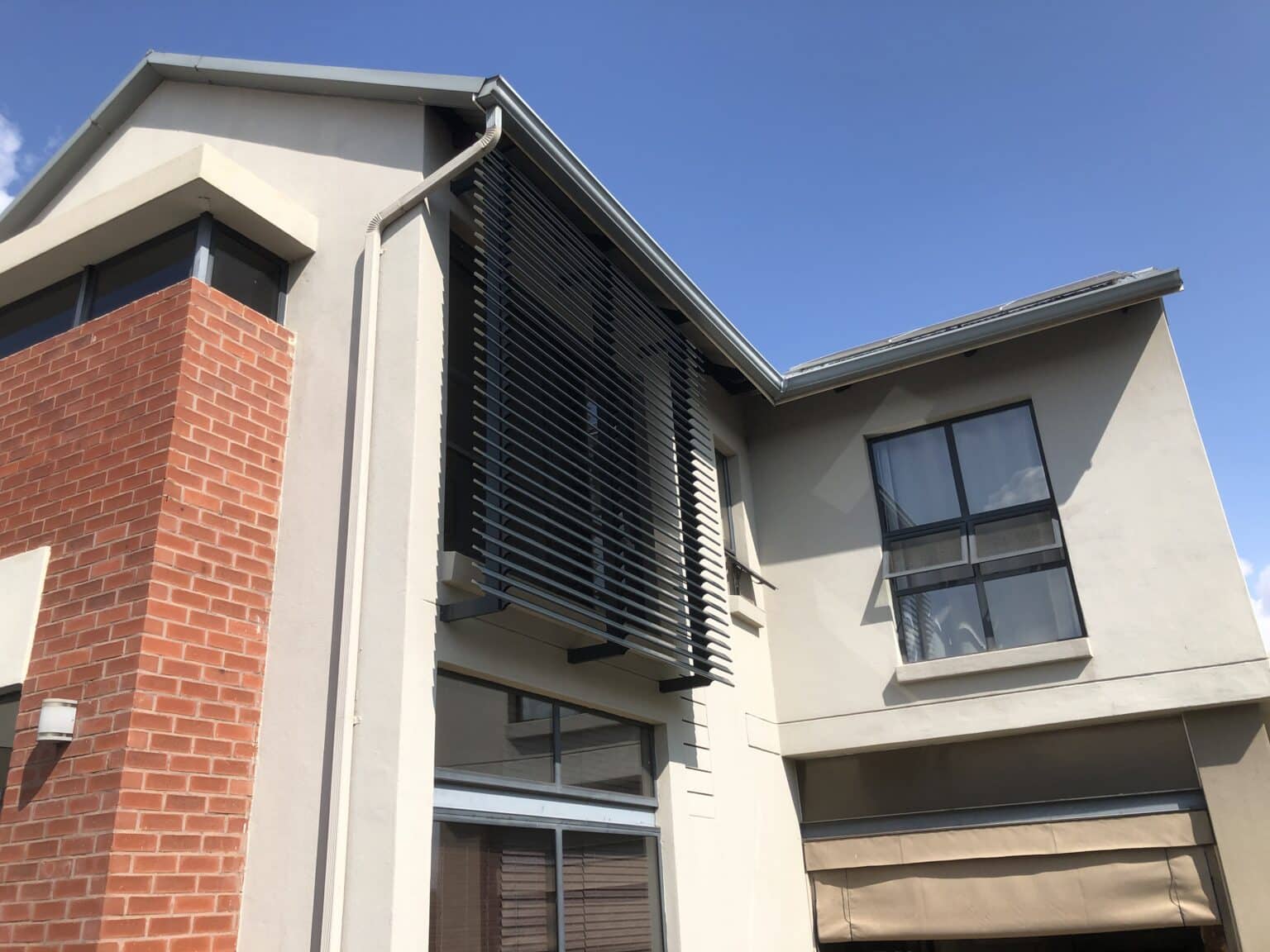 Vertical sun louvres Centurion for modern home design - Mr Awning